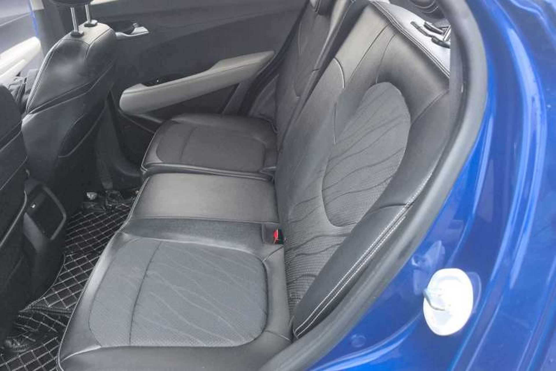 Used Baojun 510 2017 1.5L Automatic Fashion Model Left Rear Seat