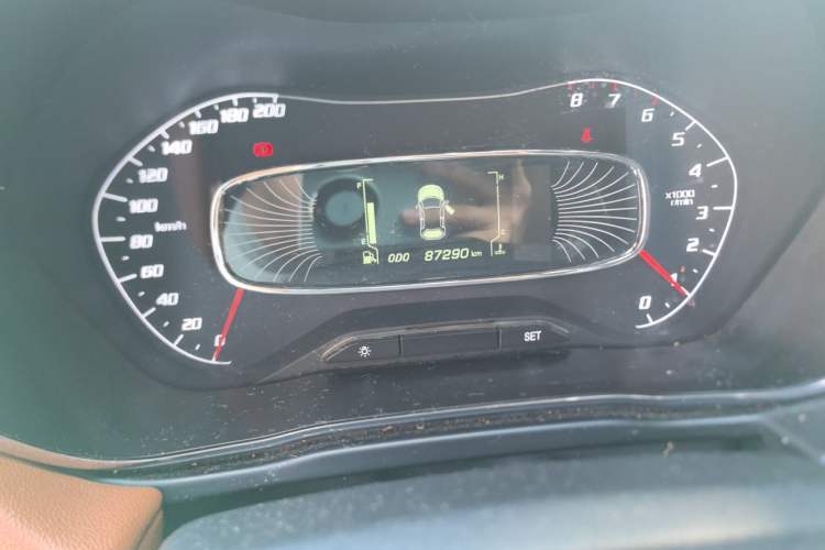 Used Baojun 510 2017 1.5L Manual Luxury Model Odometer Close Up