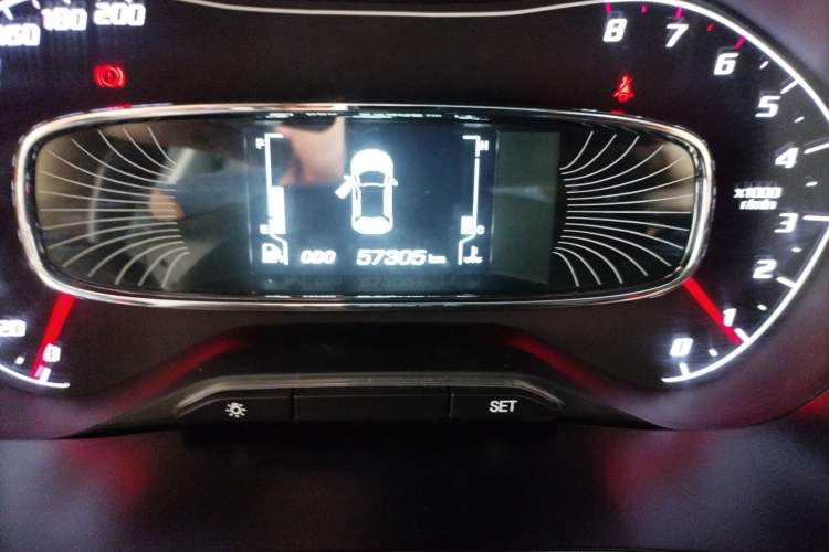 Used Baojun 510 2017 1.5L Manual Luxury Model Odometer Close Up