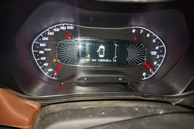 Used Baojun 510 2017 1.5L Manual Luxury Model Odometer Close Up
