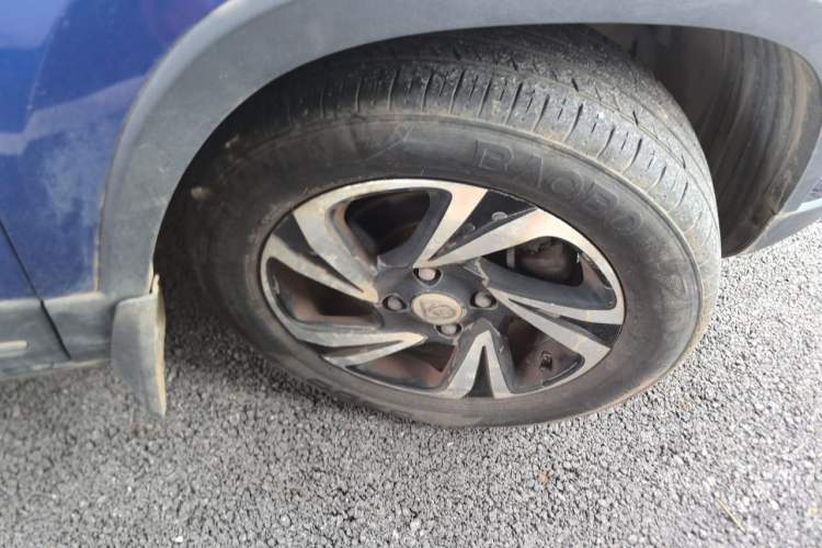 Used Baojun 510 2017 1.5L Manual Luxury Model Right Front Wheel Hub