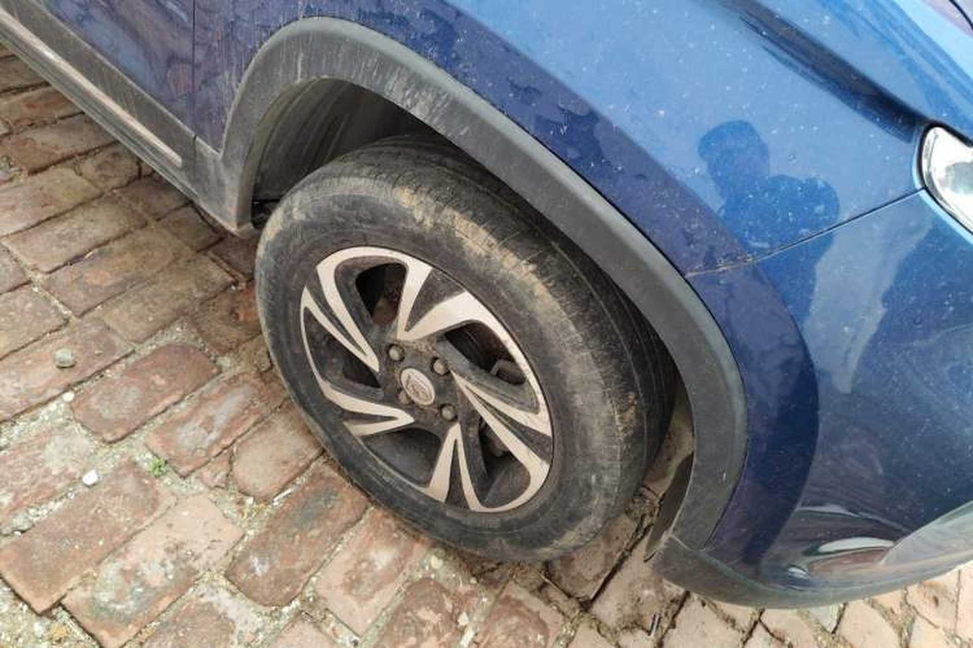 Used Baojun 510 2017 1.5L Automatic Luxury Model Right Front Wheel Hub