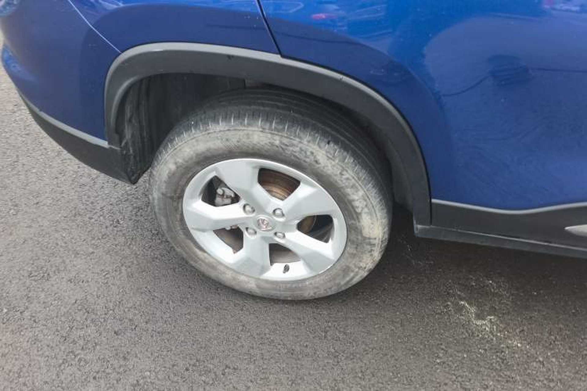 Used Baojun 510 2017 1.5L Automatic Fashion Model Right Rear Wheel Hub