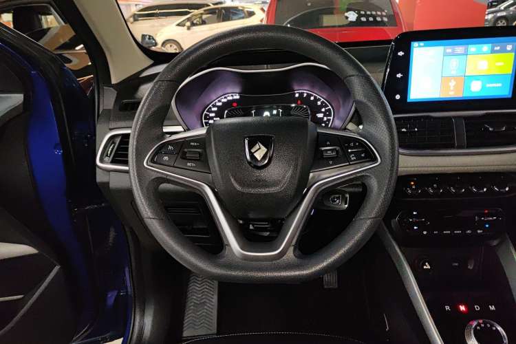 Used Baojun 510 2017 1.5L Automatic Fashion Model Steering Wheel