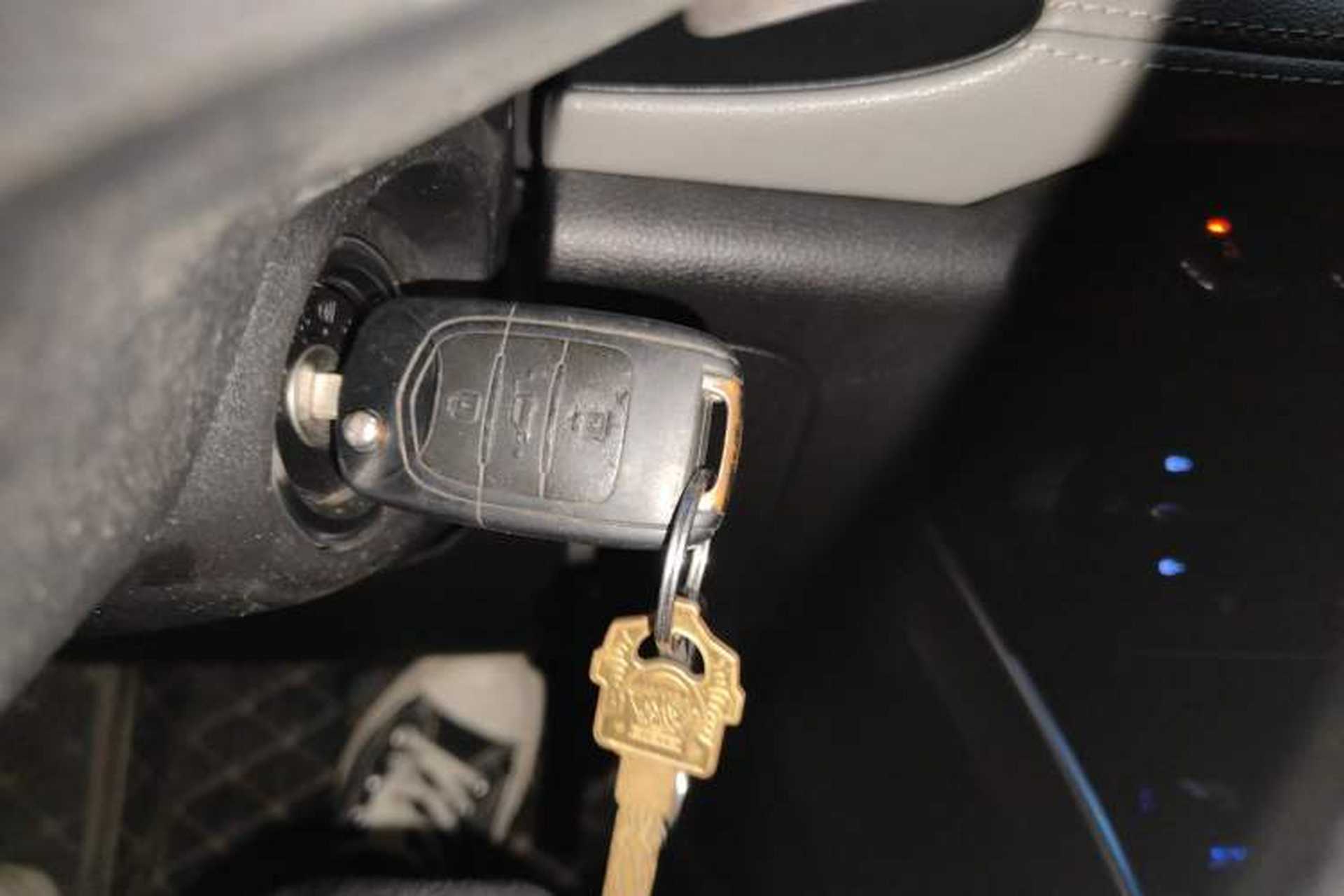 Used Baojun 510 2017 1.5L Automatic Fashion Model Vehicle Key