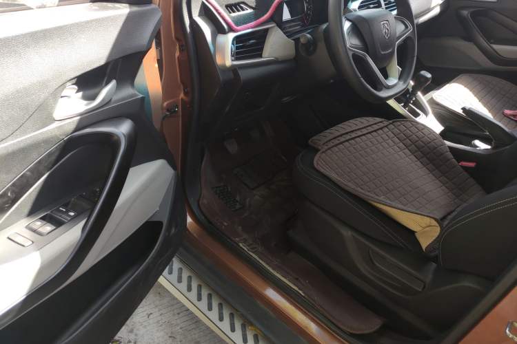 Used Baojun 510 2017 1.5L manual Comfort trim Driver Seat