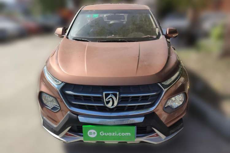 Used Baojun 510 2017 1.5L manual Comfort trim Front