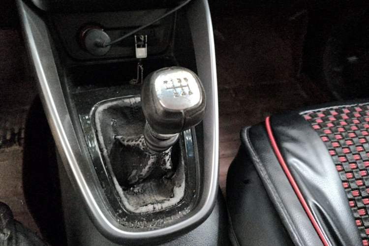 Used Baojun 510 2017 1.5L Manual Fashion Model Gear Lever