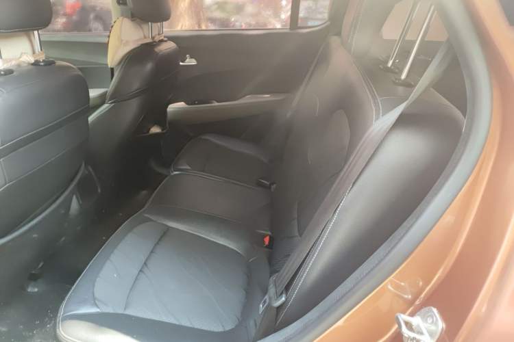 Used Baojun 510 2017 1.5L Manual Fashion Model Left Rear Seat