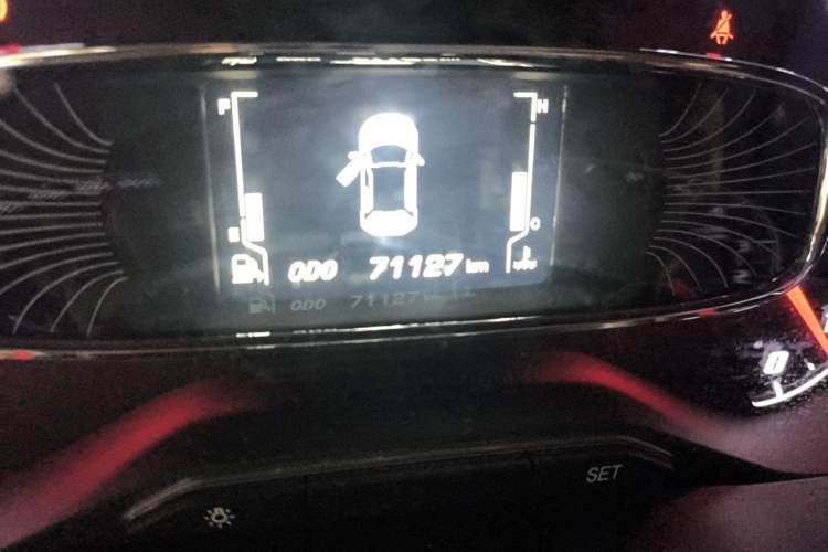 Used Baojun 510 2017 1.5L Manual Fashion Model Odometer Close Up