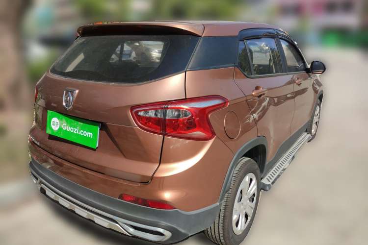 Used Baojun 510 2017 1.5L manual Comfort trim Rear Right 45 Deg