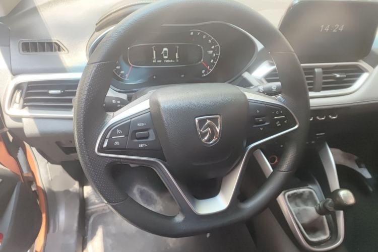 Used Baojun 510 2017 1.5L Manual Fashion Model Steering Wheel