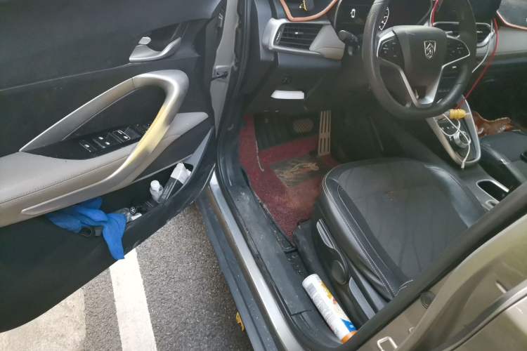 Used Baojun 510 2017 1.5L Automatic Fashion Model Driver Seat