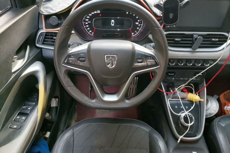 Used Baojun 510 2017 1.5L Automatic Fashion Model Steering Wheel
