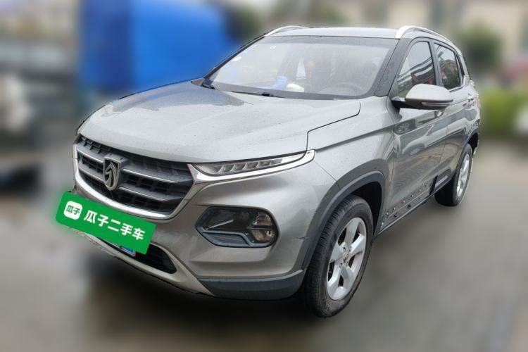 Baojun 510 2017 1.5L manual Comfort trim de segunda mano Guazi used car, China used car export, Used car for sale, Used  cars, Cheapest cars for sale