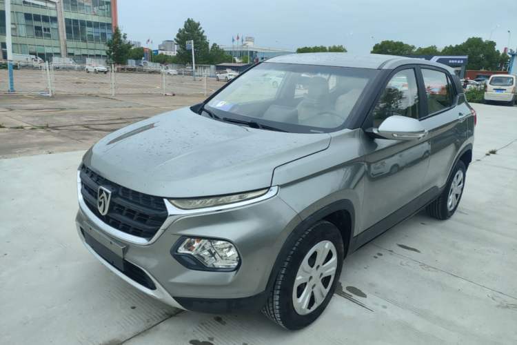 Used Baojun 510 2017 1.5L manual Comfort trim Guazi used car, China used car export, Used car for sale, Used  cars, Cheapest cars for sale