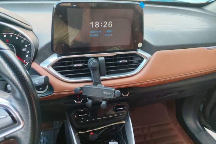 Used Baojun 510 2017 1.5L Automatic Luxury Model Audio And AC Panel