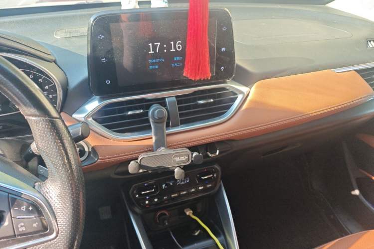 Used Baojun 510 2017 1.5L Automatic Luxury Model Audio And AC Panel