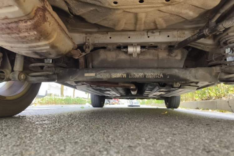 Used Baojun 510 2017 1.5L Manual Fashion Model Chassis Rear