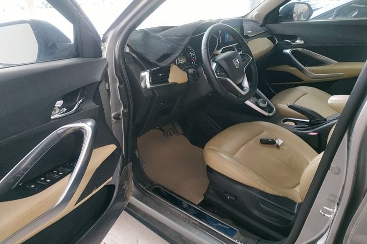 Used Baojun 510 2017 1.5L Automatic Luxury Model Driver Seat