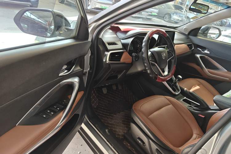 Used Baojun 510 2017 1.5L Manual Luxury Model Driver Seat