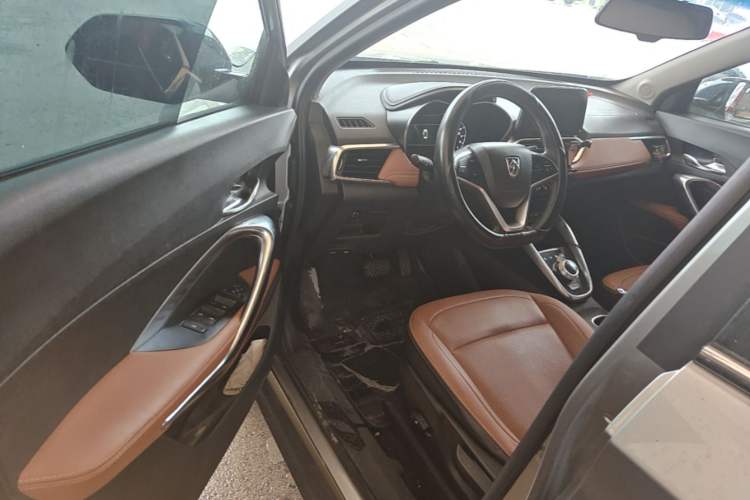 Used Baojun 510 2017 1.5L Automatic Luxury Model Driver Seat