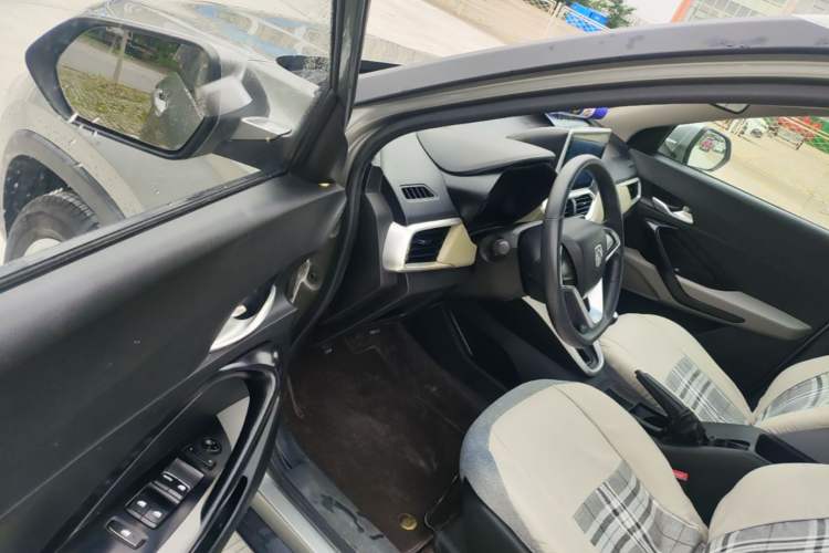 Used Baojun 510 2017 1.5L manual Comfort trim Driver Seat