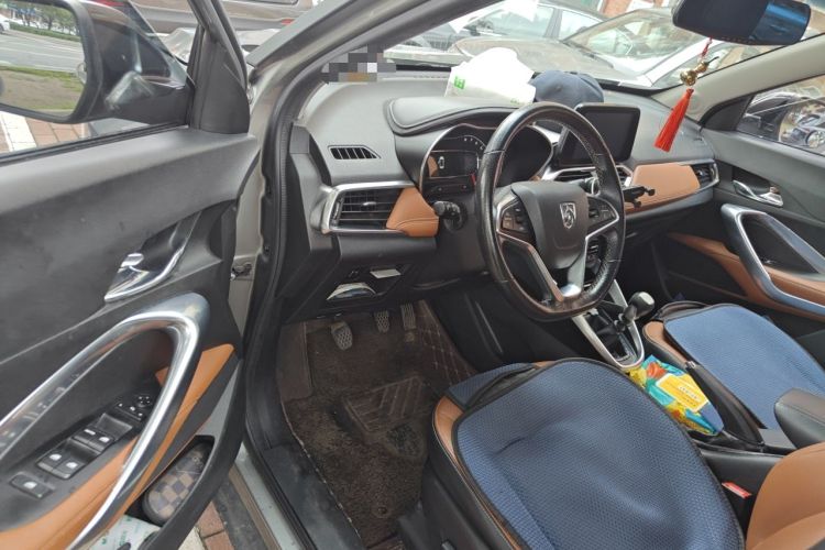 Used Baojun 510 2017 1.5L Manual Luxury Model Driver Seat