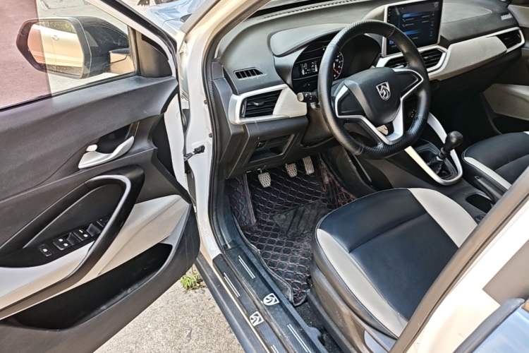 Used Baojun 510 2017 1.5L manual Comfort trim Driver Seat