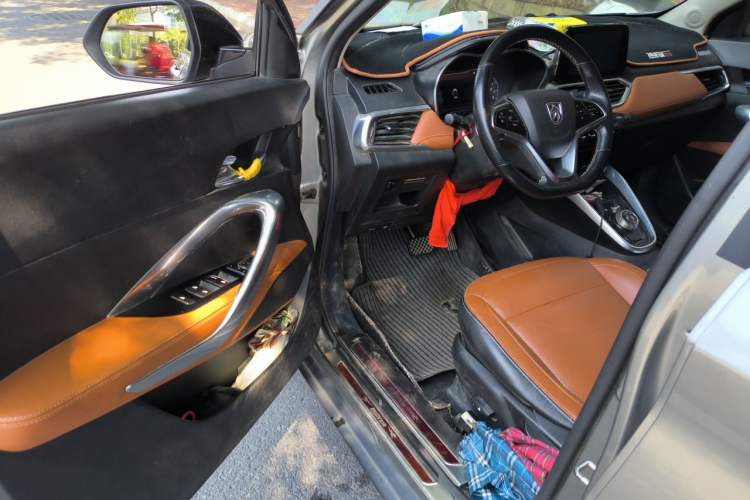 Used Baojun 510 2017 1.5L Automatic Luxury Model Driver Seat