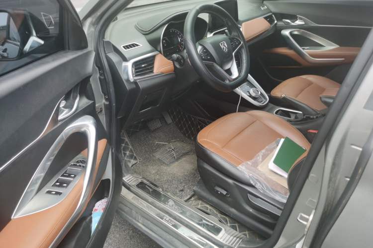 Used Baojun 510 2017 1.5L Automatic Luxury Model Driver Seat
