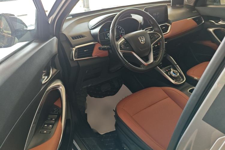 Used Baojun 510 2017 1.5L Automatic Luxury Model Driver Seat
