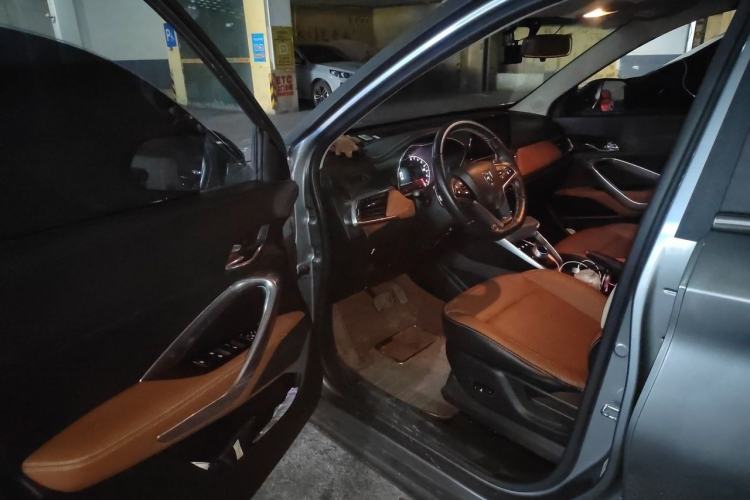 Used Baojun 510 2017 1.5L Automatic Luxury Model Driver Seat