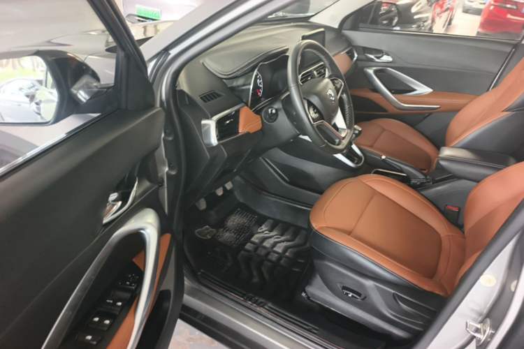 Used Baojun 510 2017 1.5L Manual Luxury Model Driver Seat