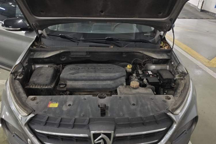 Used Baojun 510 2017 1.5L Automatic Luxury Model Engine Bay