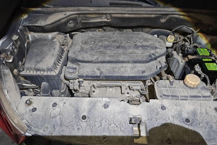Used Baojun 510 2017 1.5L manual Comfort trim Engine Bay