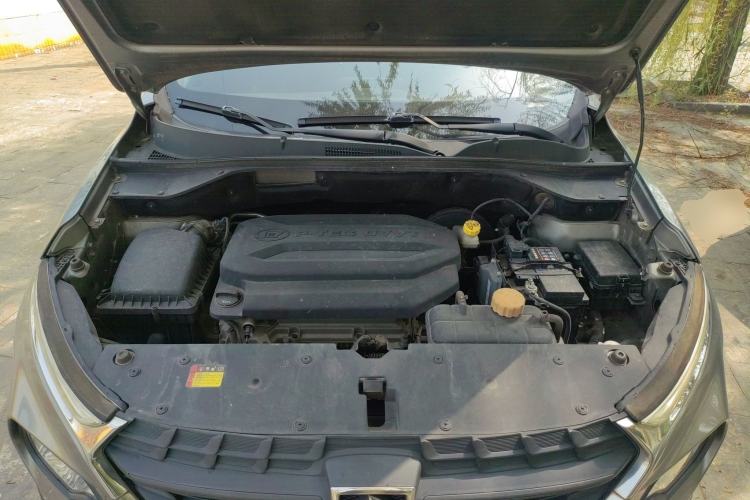 Used Baojun 510 2017 1.5L manual Comfort trim Engine Bay