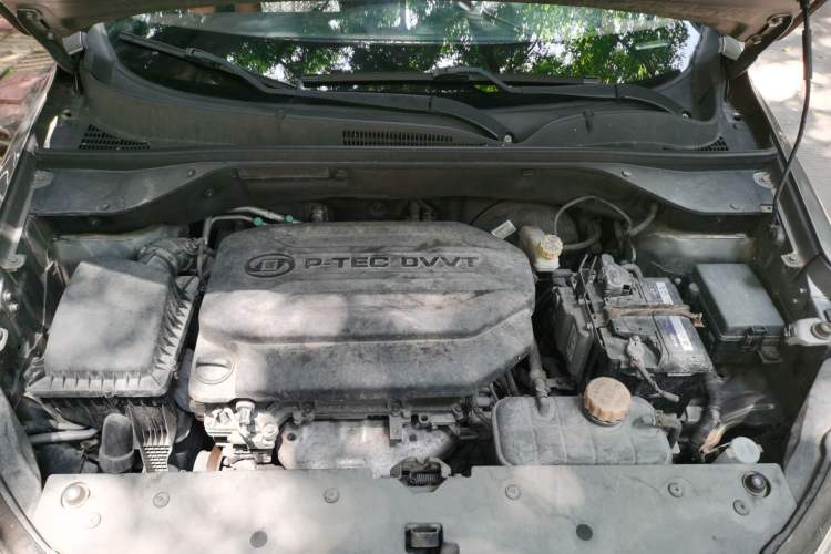 Used Baojun 510 2017 1.5L Manual Luxury Model Engine Bay