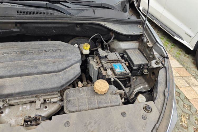 Used Baojun 510 2017 1.5L Manual Luxury Model Engine Bay Left