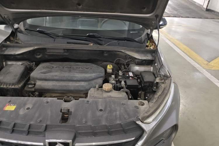 Used Baojun 510 2017 1.5L Automatic Luxury Model Engine Bay Left