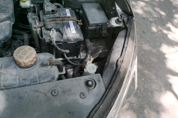 Used Baojun 510 2017 1.5L Manual Luxury Model Engine Bay Left