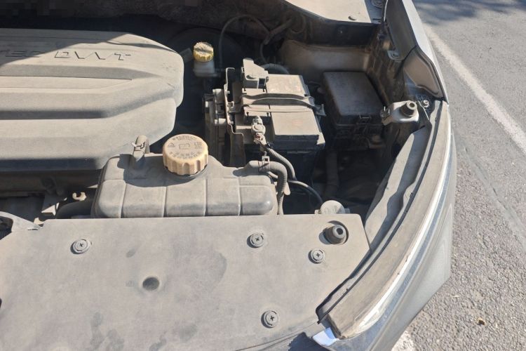 Used Baojun 510 2017 1.5L Automatic Luxury Model Engine Bay Left