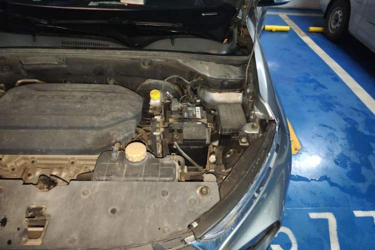 Used Baojun 510 2017 1.5L Automatic Luxury Model Engine Bay Left