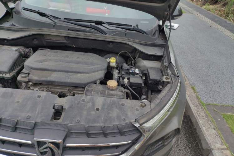 Used Baojun 510 2017 1.5L Manual Luxury Model Engine Bay Left