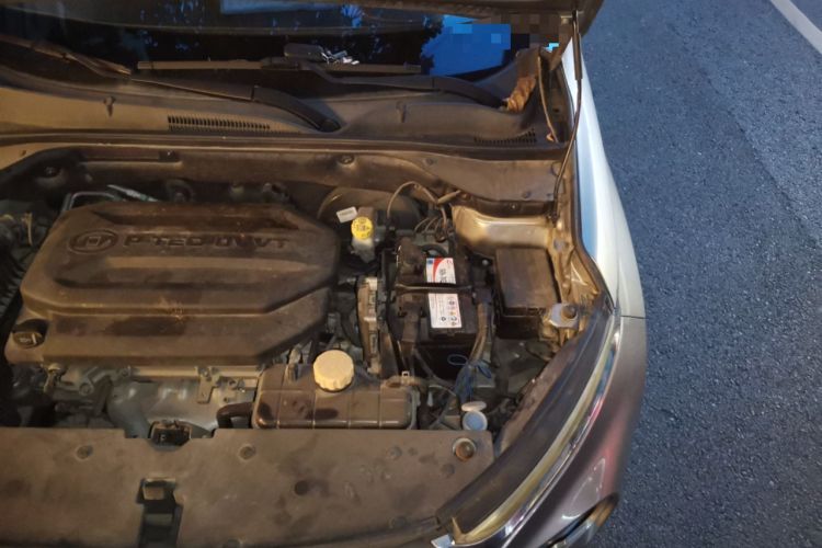 Used Baojun 510 2017 1.5L Automatic Luxury Model Engine Bay Left