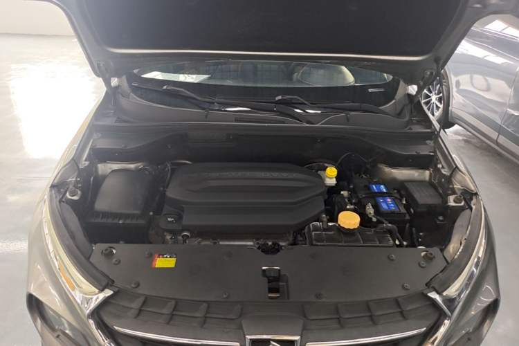 Used Baojun 510 2017 1.5L Automatic Luxury Model Engine Bay