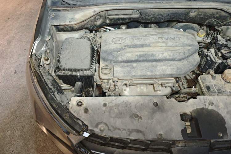 Used Baojun 510 2017 1.5L Automatic Luxury Model Engine Bay Right