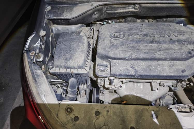 Used Baojun 510 2017 1.5L manual Comfort trim Engine Bay Right