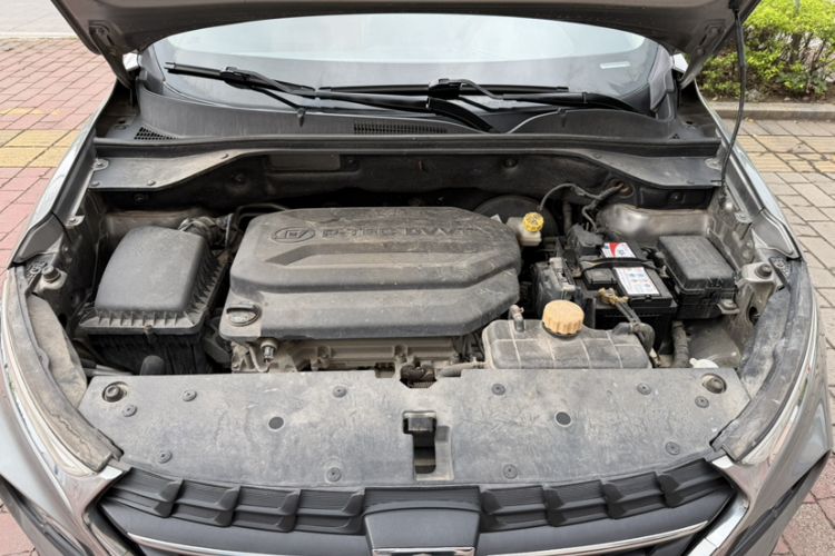 Used Baojun 510 2017 1.5L Automatic Luxury Model Engine Bay