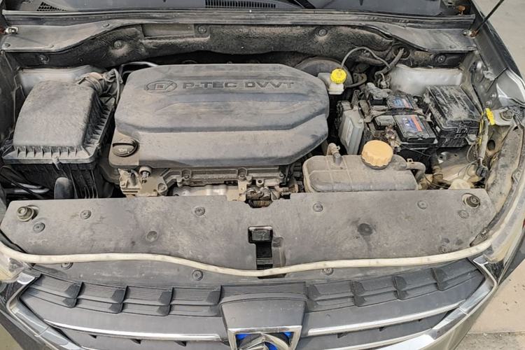 Used Baojun 510 2017 1.5L Manual Fashion Model Engine Bay